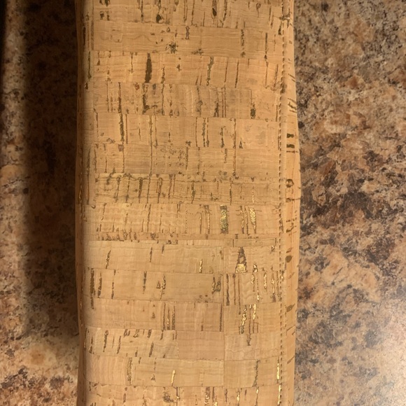 Beautiful vegan friendly  cork wallet - Picture 4 of 12